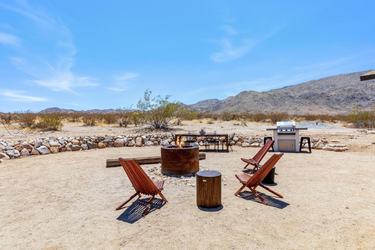 Вилла 1 Minute To Joshua Tree National Park, Hot Tub, Stars, Private - The Wkndr Туэнтинайн-Палмс Экстерьер фото
