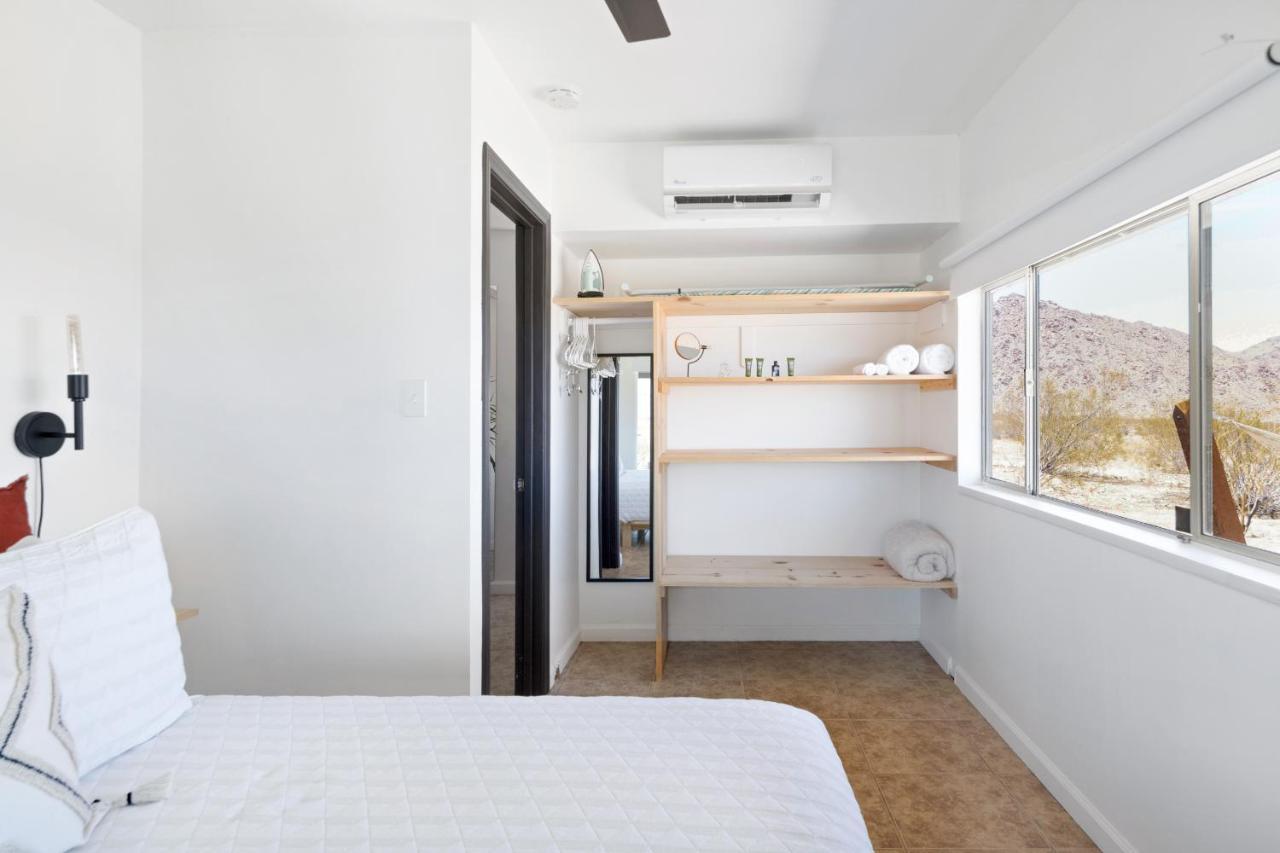 Вилла 1 Minute To Joshua Tree National Park, Hot Tub, Stars, Private - The Wkndr Туэнтинайн-Палмс Экстерьер фото